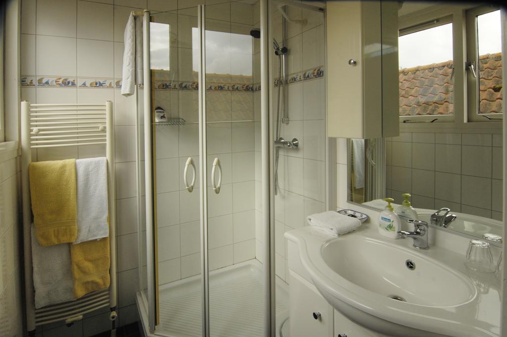 Bed and Breakfast De Zonnehoed Лиссе Номер фото